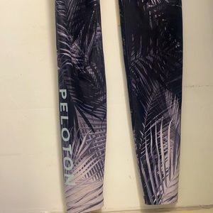 Peloton leggings.Wear it with heart material. Pre own. Excellent condition.